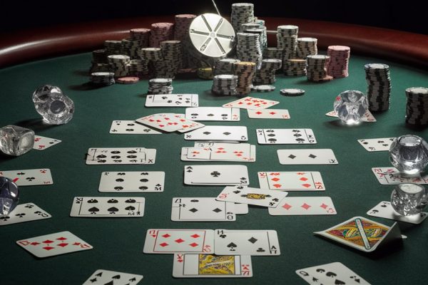 learn basic poker strategy