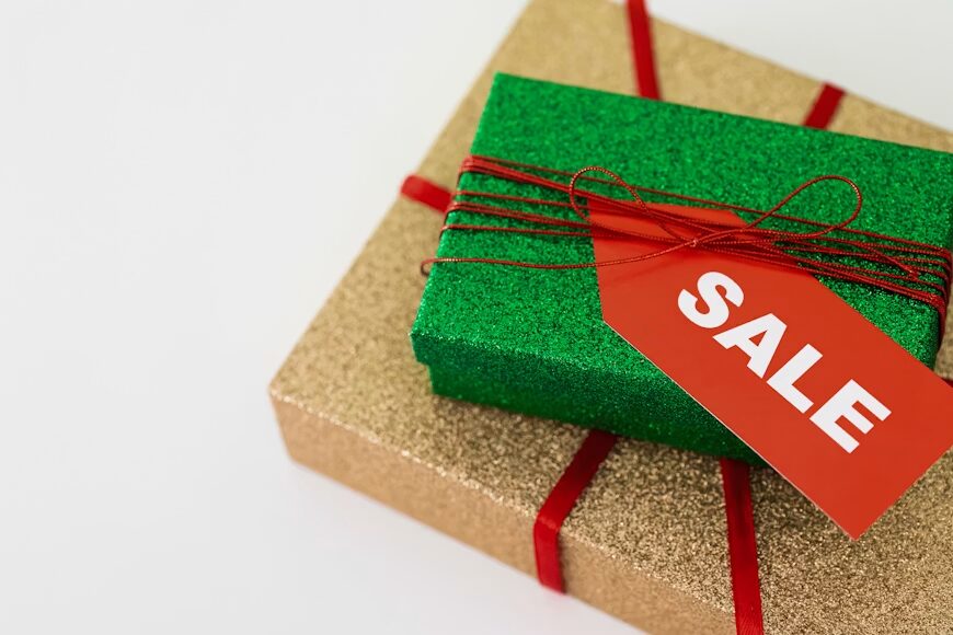 Online shopping promotion highlighting seasonal price reductions before purchasing.